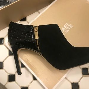 Micheal Kors Sammy Heels